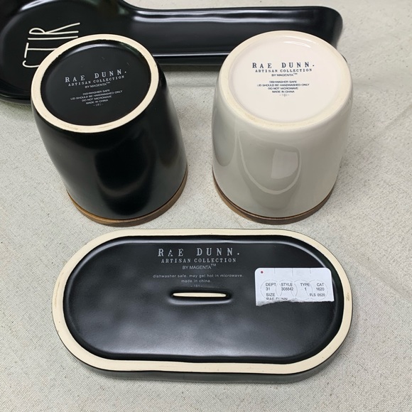 NWT🖤Rae Dunn 3pc 🧂SALT & PEPPER Set with Tray - Picture 6 of 8